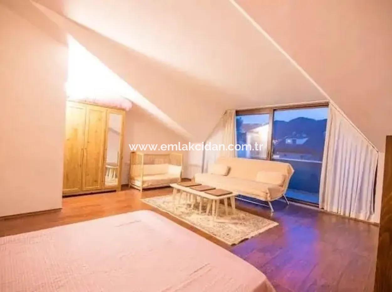 Marmaris Armutalan Mevkii Tam Müstakil Havuzlu 4 Oda 1 Salon Tripleks Villa Satılık