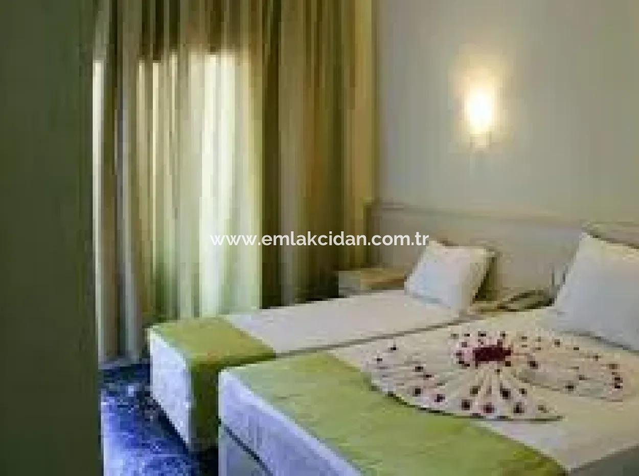 Marmaris İçmeler Mevkisinde Muhteşem Bir Konuma Sahip 65 Odalı Satılık Otel