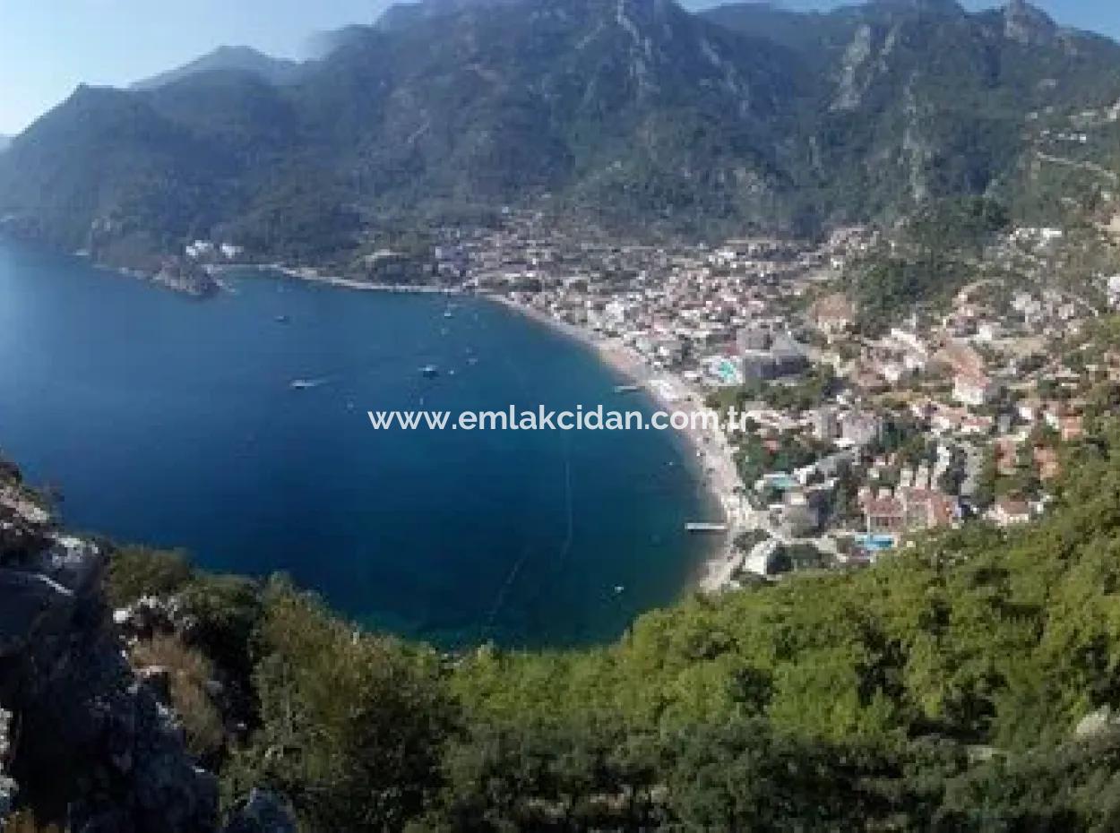 Marmaris Turunç Koyu İçerisinde  6 Villa Yapımına Uygun Satılık Deniz Manzaralı 3200M2 Arsa