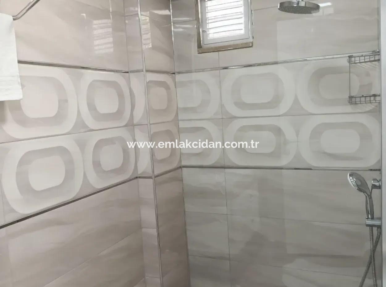 Marmaris Söğüt Köyünde Muhteşem Deniz Manzaralı Yüzme Havuzlu Otoparklı 3 Oda 1 Salon Bahçeli 200M2 Kullanım Alanı Mevcut Satılık Villa