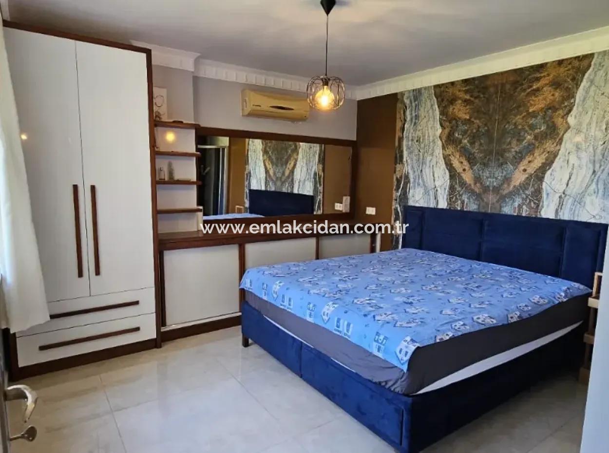 Camiavlu Mahallesi Havuzlu Güvenlikli Sitede 3+1 Satılık Ters Dubleks