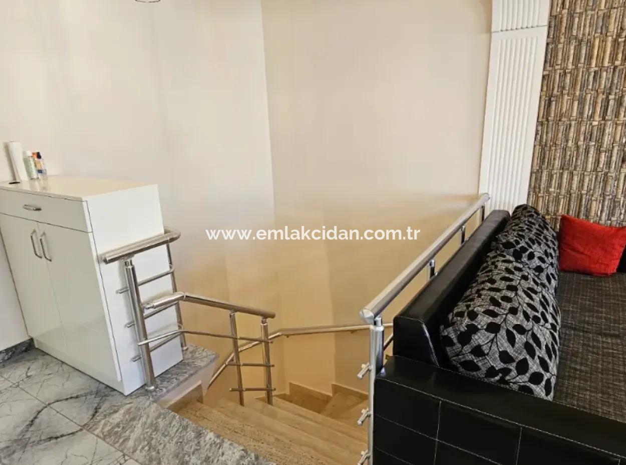 Camiavlu Mahallesi Havuzlu Güvenlikli Sitede 3+1 Satılık Ters Dubleks