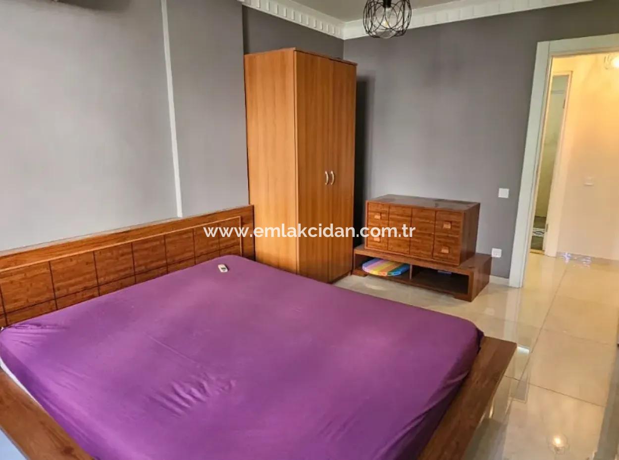 Camiavlu Mahallesi Havuzlu Güvenlikli Sitede 3+1 Satılık Ters Dubleks