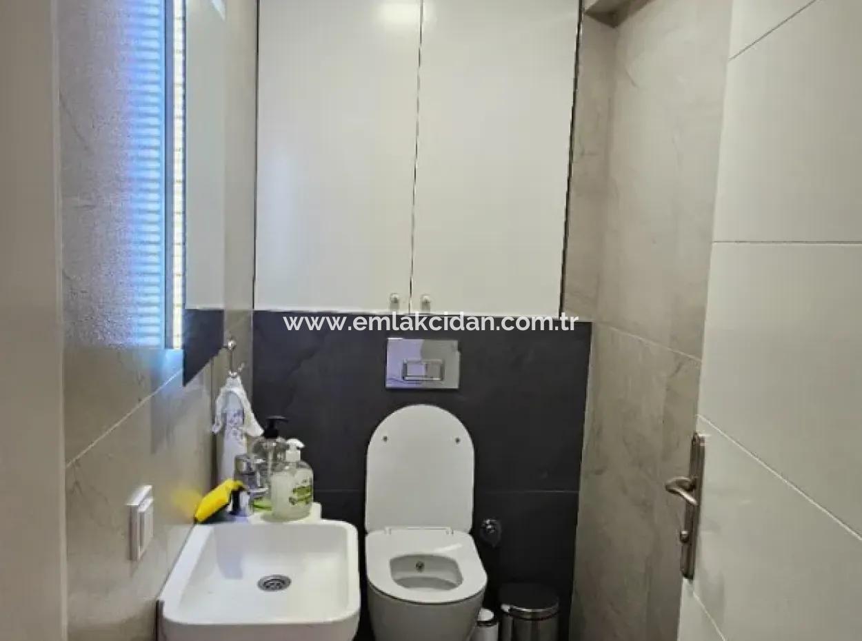 Camiavlu Mahallesi Havuzlu Güvenlikli Sitede 3+1 Satılık Ters Dubleks