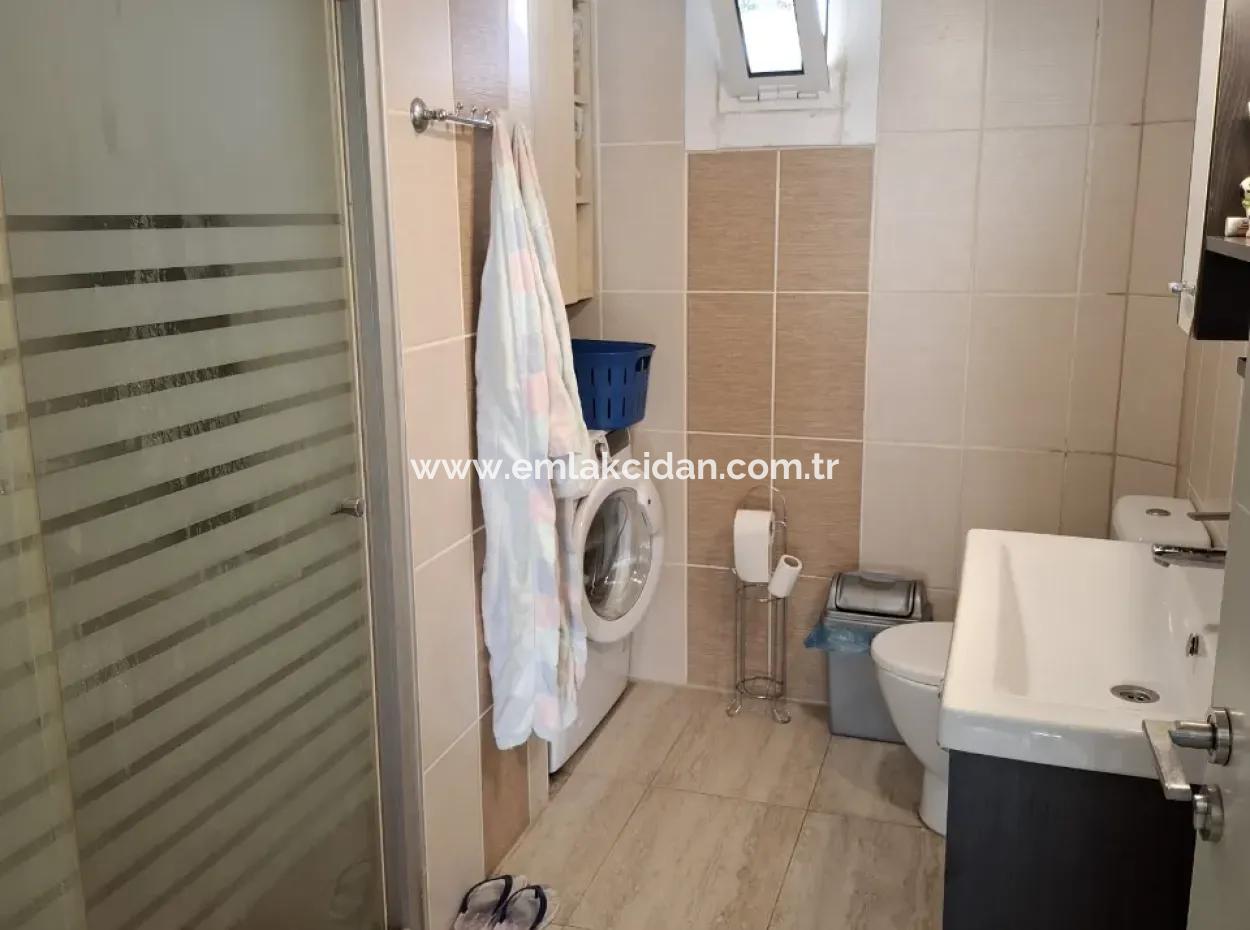 Armutalan Mahallesi Satılık 3÷1 Müstakil Tripleks Ev