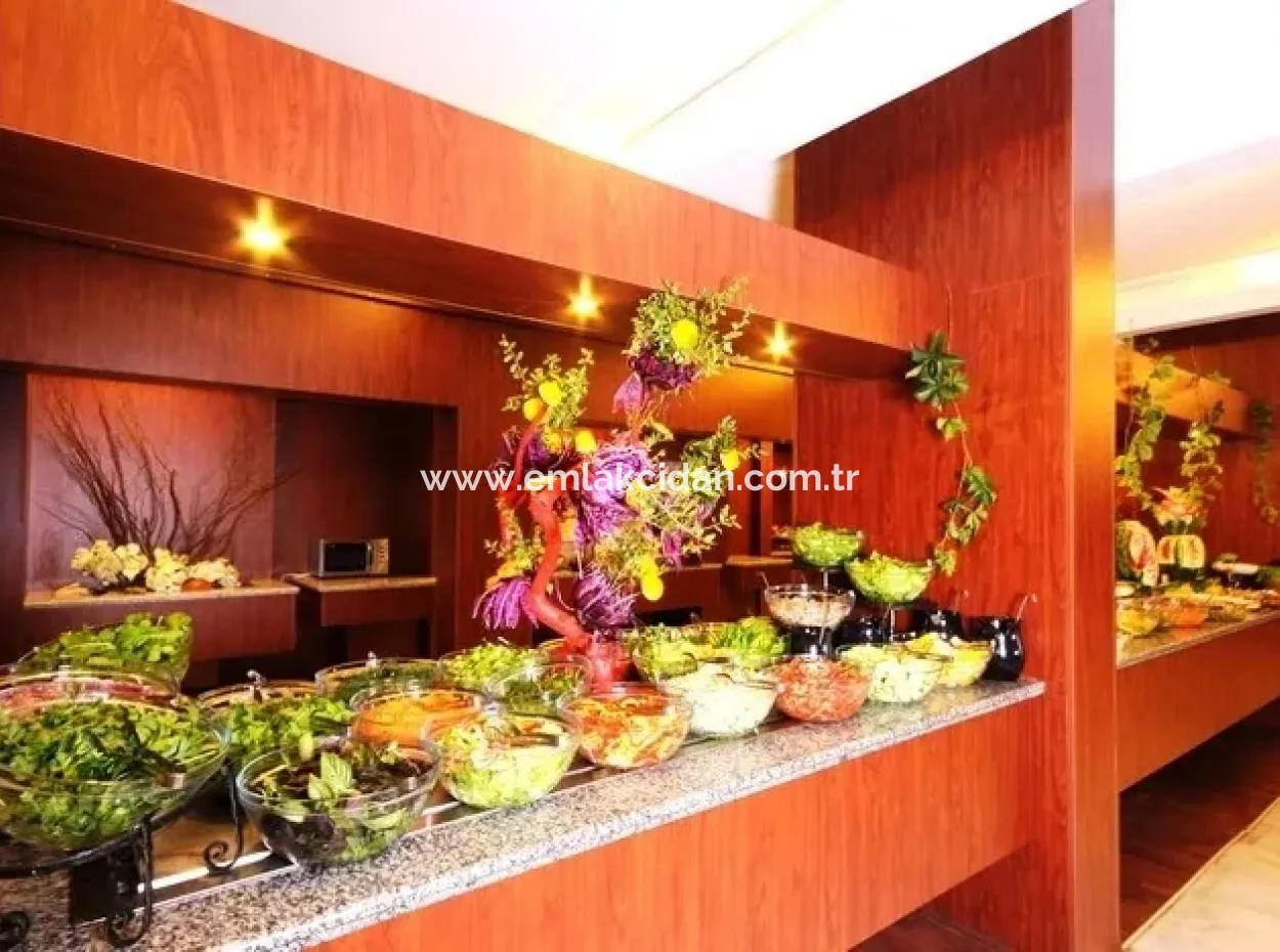 Marmaris Merkezinde Denize Sıfır Satılık 5 Yıldızlı Otel