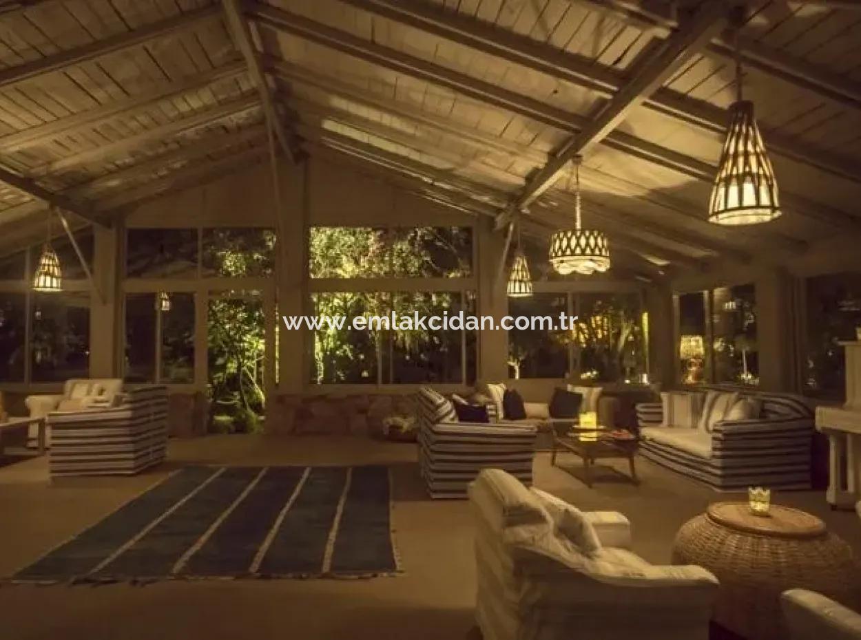 Marmaris,Den 20 Km Uzaklıkta Denize Sıfır Satılık Butik Otel 20 Oda