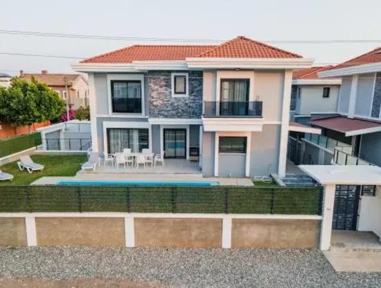 Marmaris Çamdibi 5 +1 Tam Müstakil Havuzlu Eşyalı Kiralık Tripleks Villa