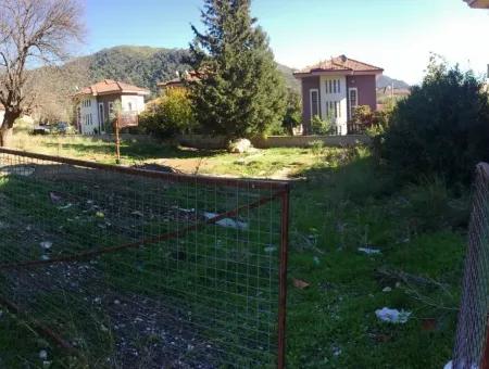 Marmaris Merkezinde 10 Odalı Havuzlu 2.500M2 Arsa İçinde Malikanemiz Satılıktır.