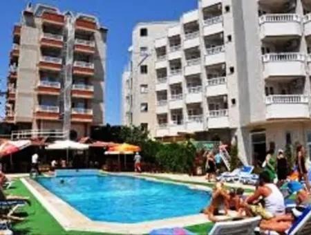 Marmaris Merkezinde Satılık 50 Odalı Otel